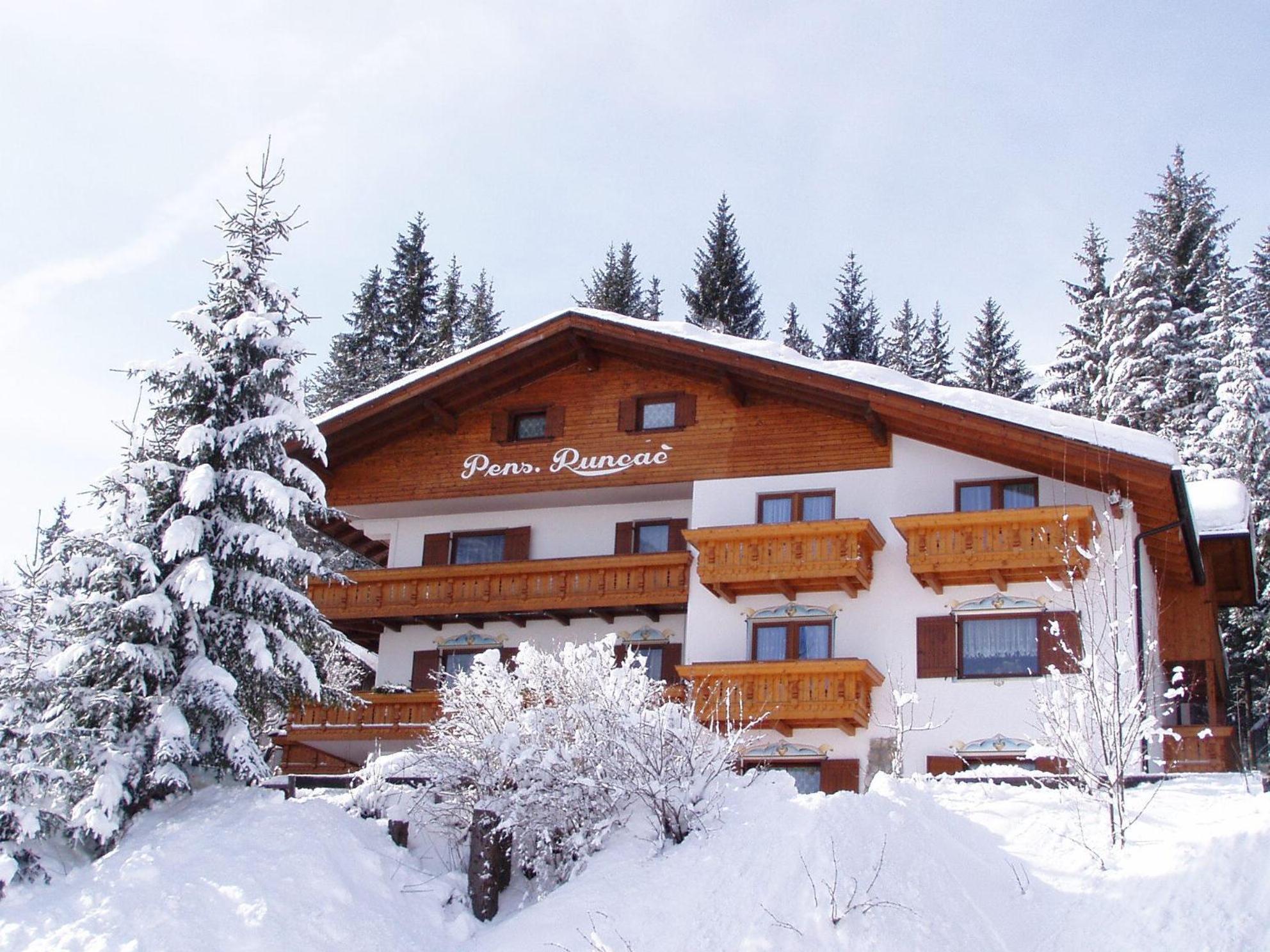 Hotel Runcac Abtei Exterior foto